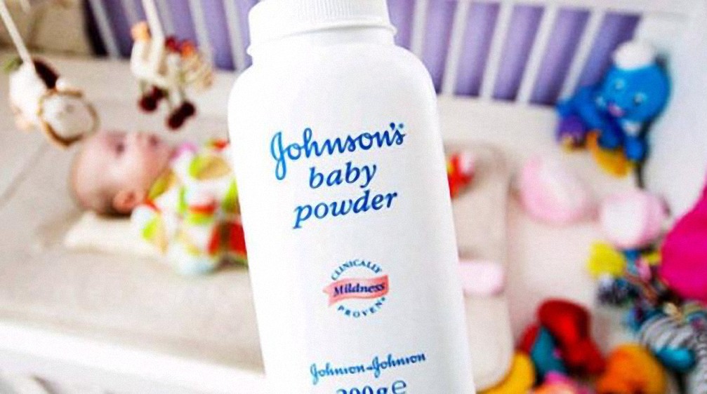 Johnson & Johnson obligada a pagar 8.900 millones de dólares por productos cancerígenos