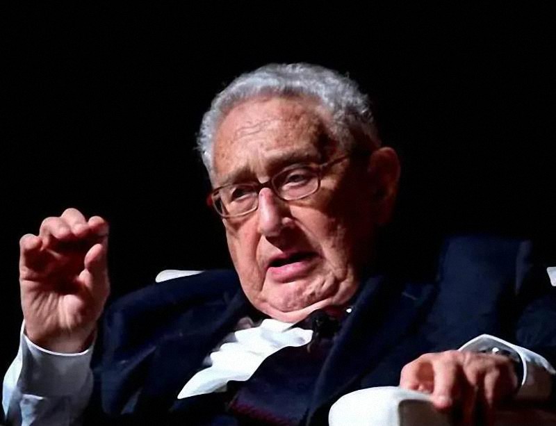 «Queremos ayudarle»: El archivo sobre Kissinger que reafirma el apoyo de EE.UU. a Pinochet