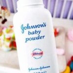 Johnson & Johnson debe pagar 18,8 millones de dólares a un hombre con cáncer por uso de talco de bebés