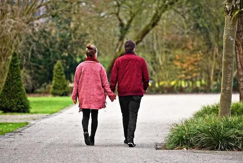 Caminar 4000 pasos, alcanza para mejorar la salud