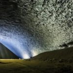 La misteriosa pirámide gigante negra de Alaska: ¿realidad o ficción?