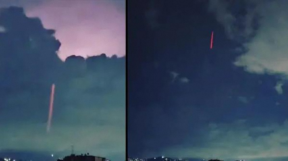 Extraño rayo rojo cae del cielo durante una tormenta en Caracas (Venezuela)