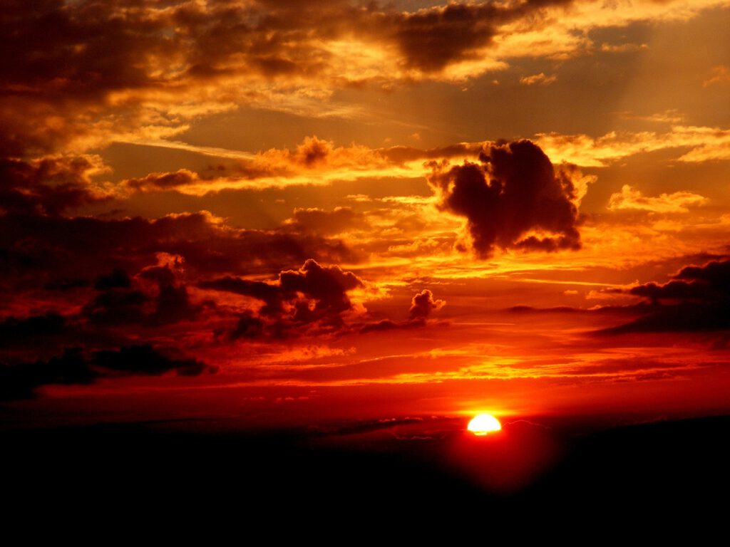 Cielo de Florida se ‘divide’ en dos y ofrece un espectacular efecto visual