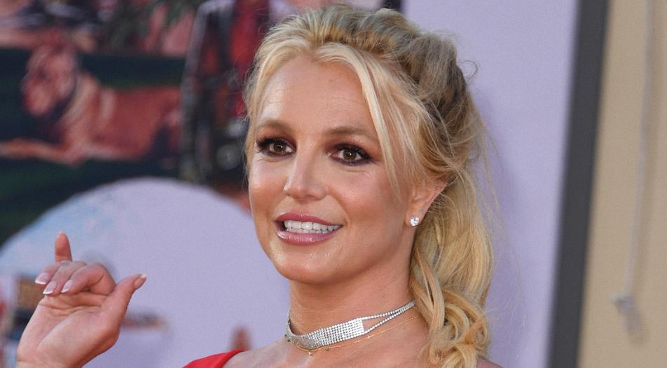 Britney Spears admite que son correctas las sospechas de los fans de que «algo está pasando»