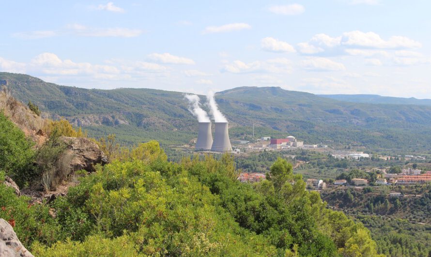 España acuerda el cierre de todas sus centrales nucleares para 2035