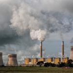 Polémica tras declaración del presidente de la COP28 en contra de eliminar los combustibles fósiles