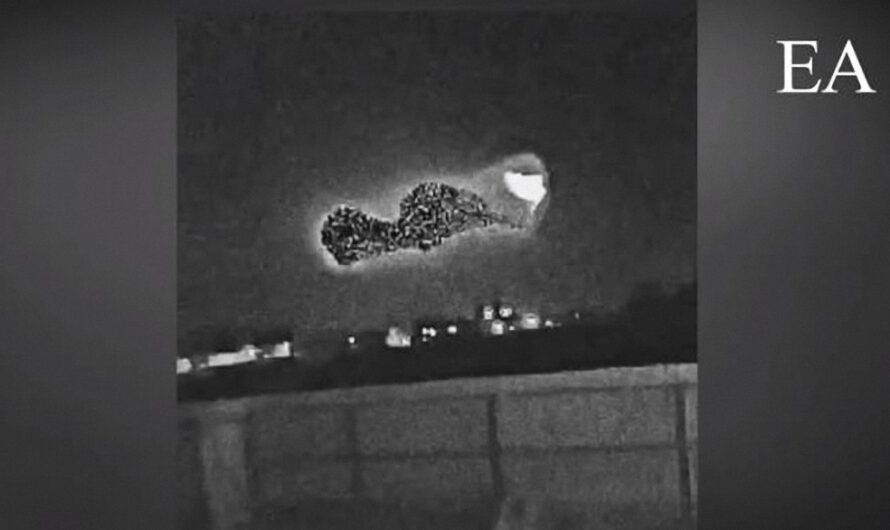 La extraña figura volando en el cielo de California