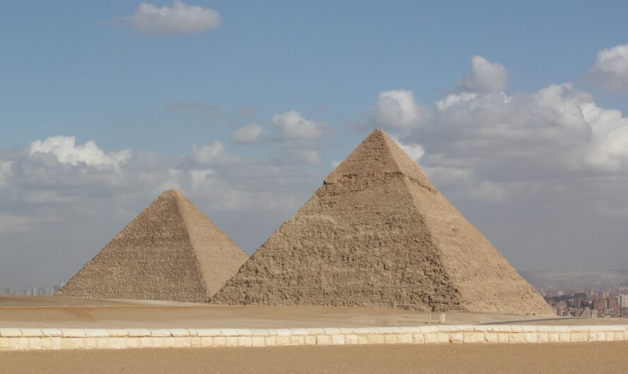 Egipto suspende el ‘proyecto del siglo’ con el que se pretendía restaurar una de las pirámides de Guiza