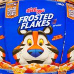 Director ejecutivo de Kellogg’s sugiere a las familias pobres que cenen cereales