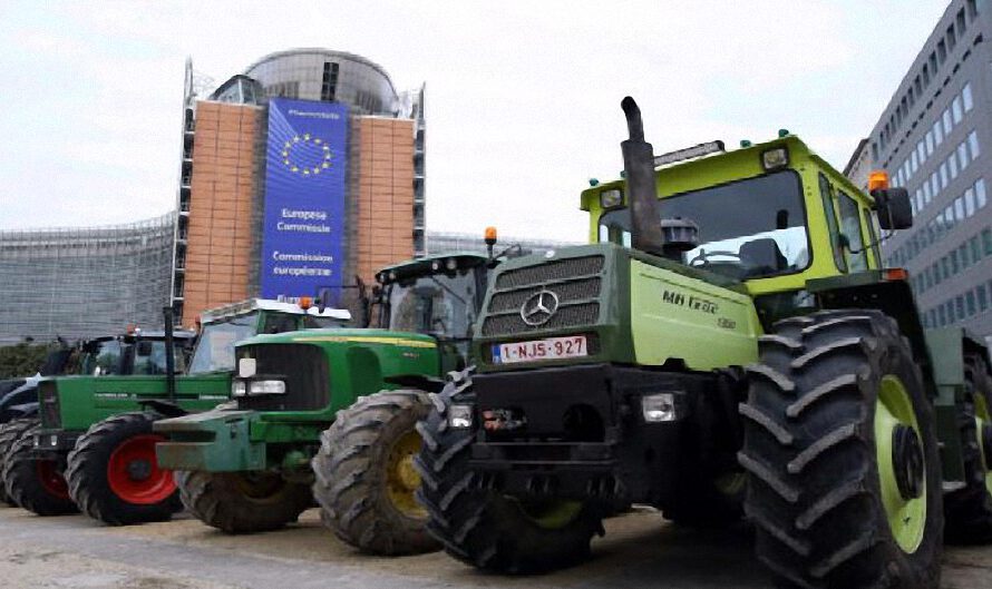 El Parlamento Europeo aprueba la nueva norma ecologista que criminaliza a los agricultores y ganaderos