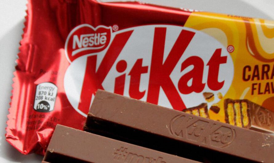 Bloomberg: Los chocolateros reducen la cantidad de cacao en sus productos por los precios récord