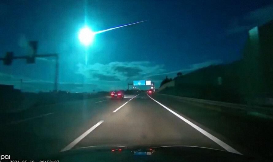 Un brillante cuerpo celeste ilumina Europa y asombra a los testigos