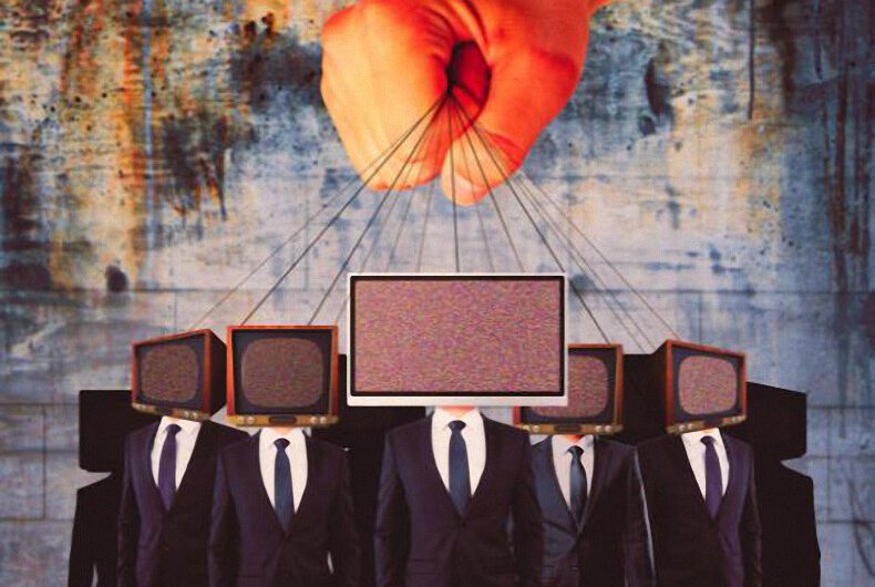 Divide y Vencerás: La Propaganda del Miedo