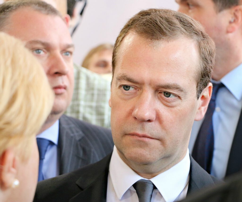 Medvedev tras el ataque a Crimea: “Los bastardos de EEUU y Ucrania arderán en el infierno”