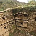 Antigua ciudad de pequeños seres humanoides descubierta en Perú