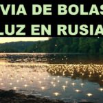 Lluvia de bolas luminosas y resplandecientes en Rusia
